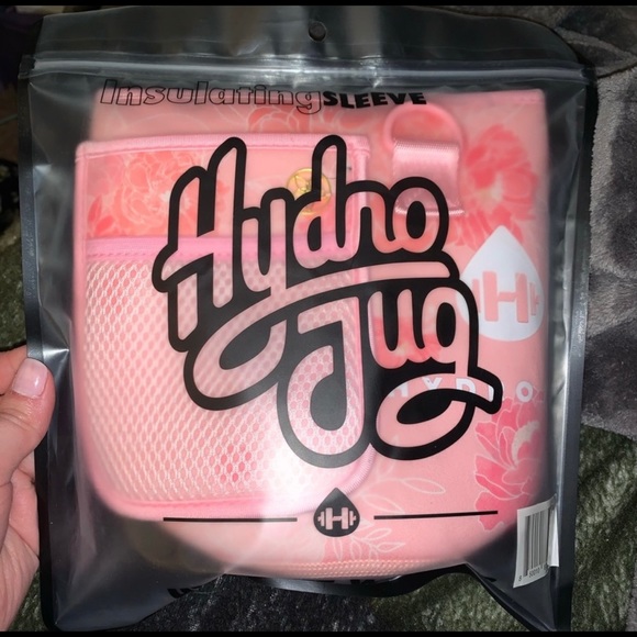 HydroJug Dining Floral Sleeve By Desb Hydrojug Sleeve Poshmark